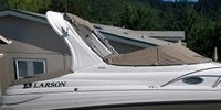 Photo of Larson Cabrio 260 Arch, 2006: Cockpit Cover, viewed from Starboard Side 