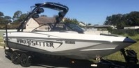 Photo of Malibu 21.5 Wakesetter VLX, 2012: Factory Installed G3 Tower, viewed from Starboard Front 