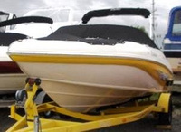 Photo of Rinker 192 Captiva, 2004: Bimini in Boot, Bow Cover Cockpit Cover, viewed from Port Bow 