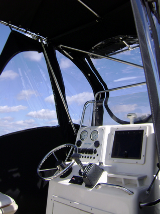 T-Topless&trade; Spray-Shield & Gull Wings Inside Picture